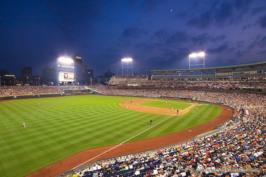 2012 College World Series, First Championship game between Arizona and South Carolina. - Omaha Photography